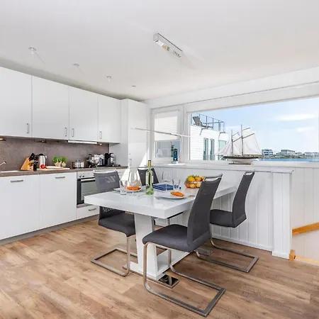 Waterfront 奥尔本尼兹